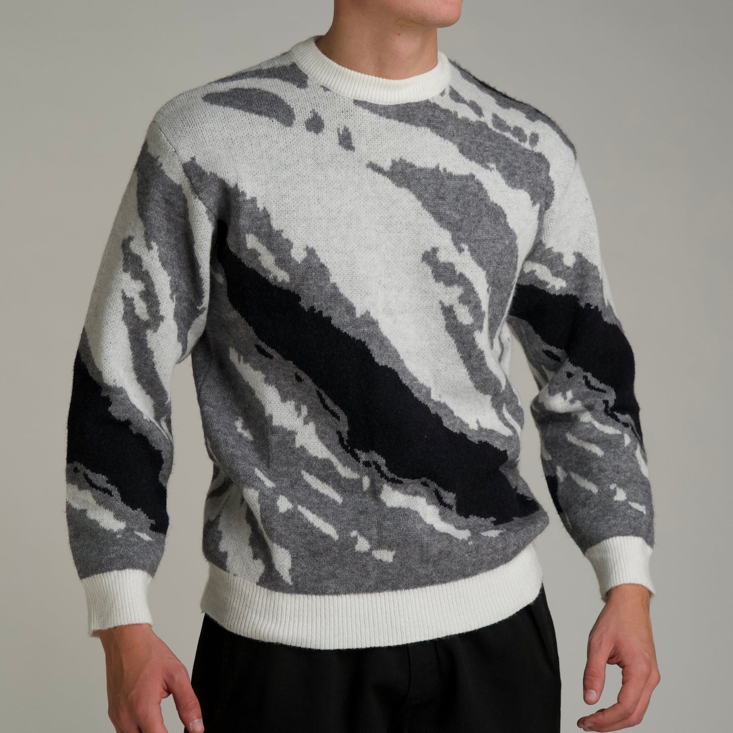 Zebra Vibe Pullover White
